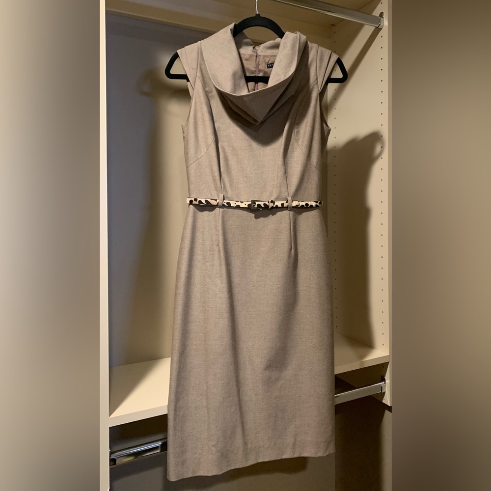 Antonio Armani scoop neck dress with belt sz2